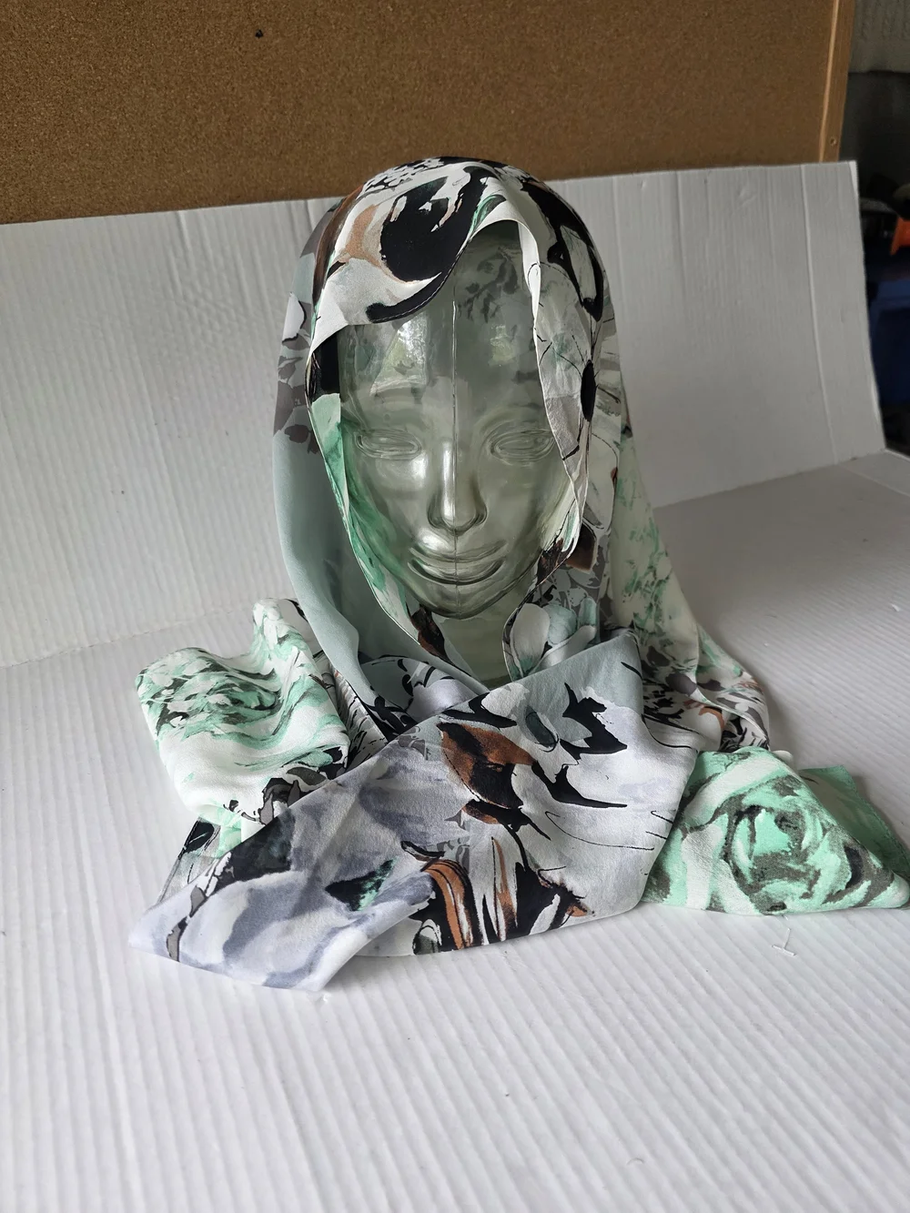 Cynthia Rowley Floral Scarf Mint Gray Rose Print  14x64 Lightweight Wrap